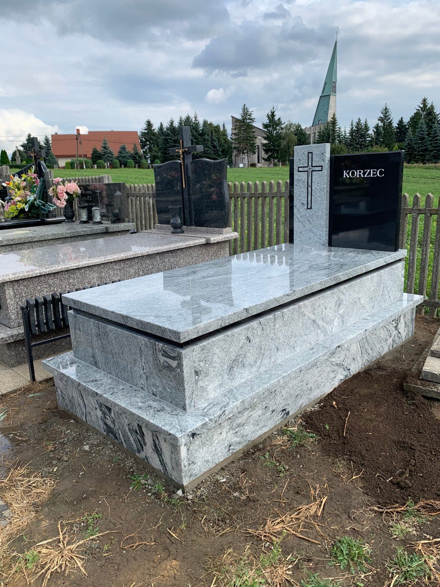 Realizacja nr 944 - Viscont White, Premium Black